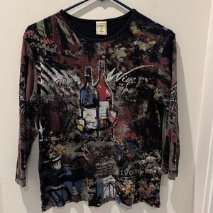 Jess & Jane Artistic Wine Bottle Graphic Top 3/4 sleeve size Small